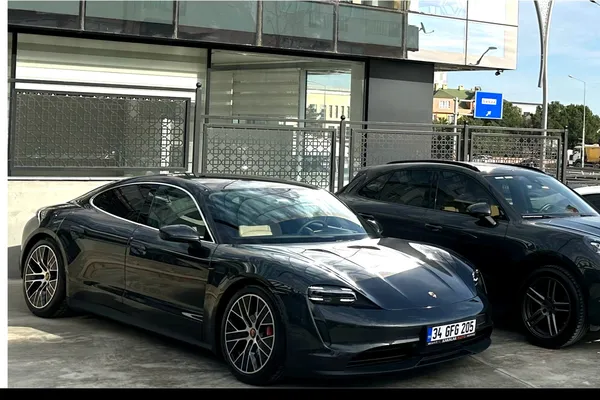 Porsche Taycan